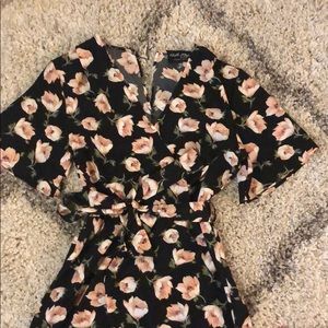 Floral Maxi dress size small